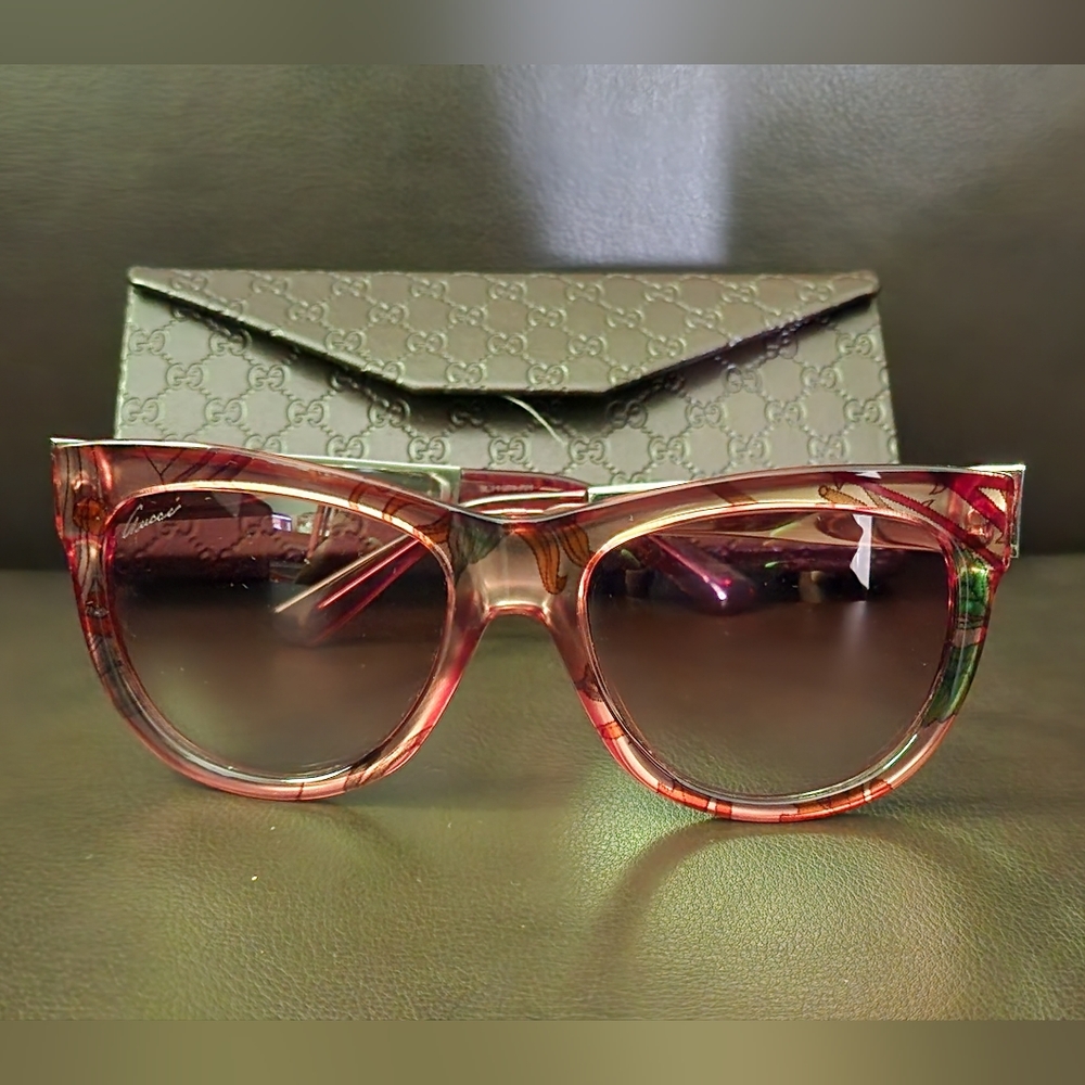 Gucci Pink Sunglasses Chic Accessories